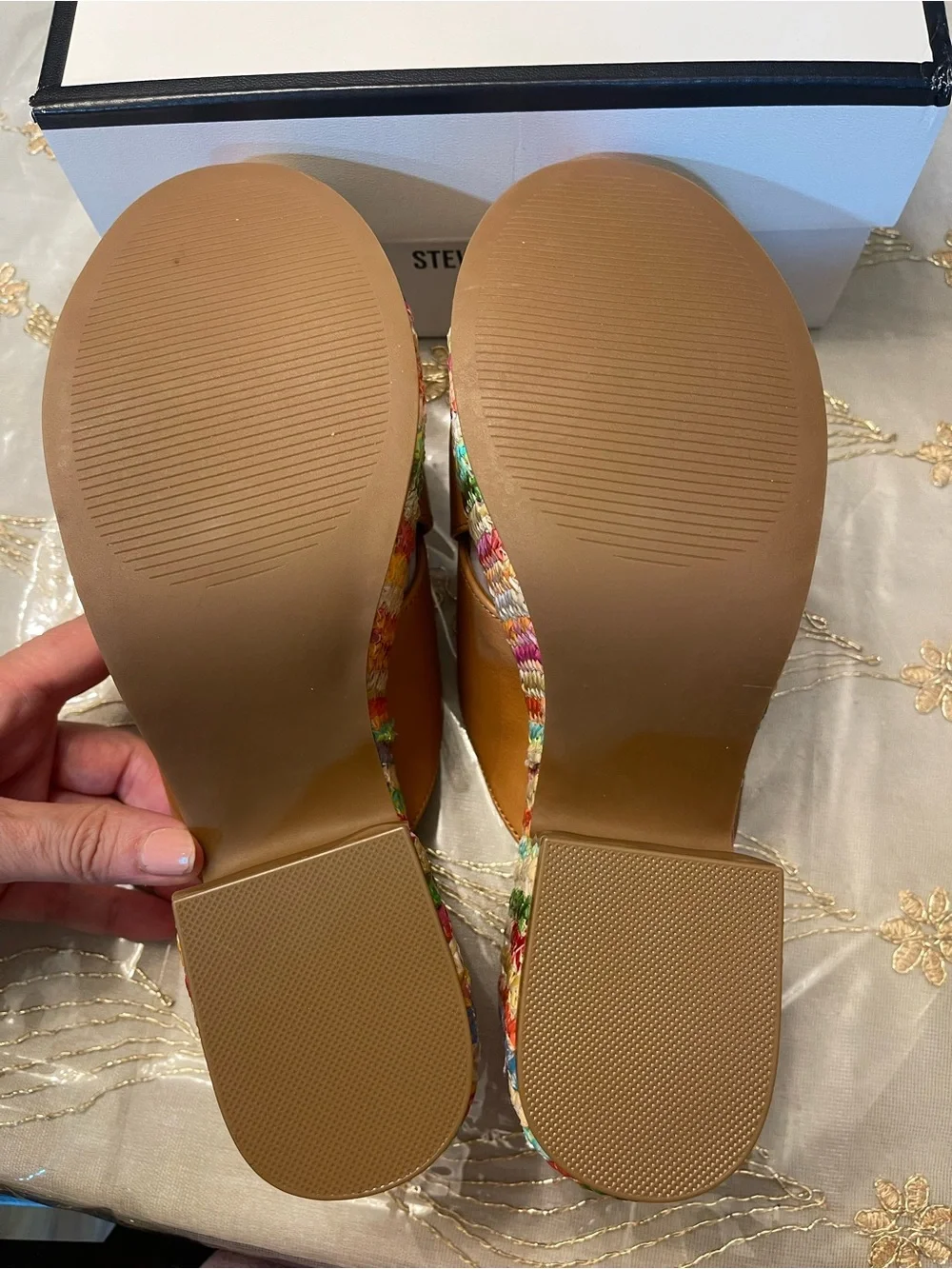 NWB Steve Madden women’s truthful crossband sandals raffia 90s style size 8